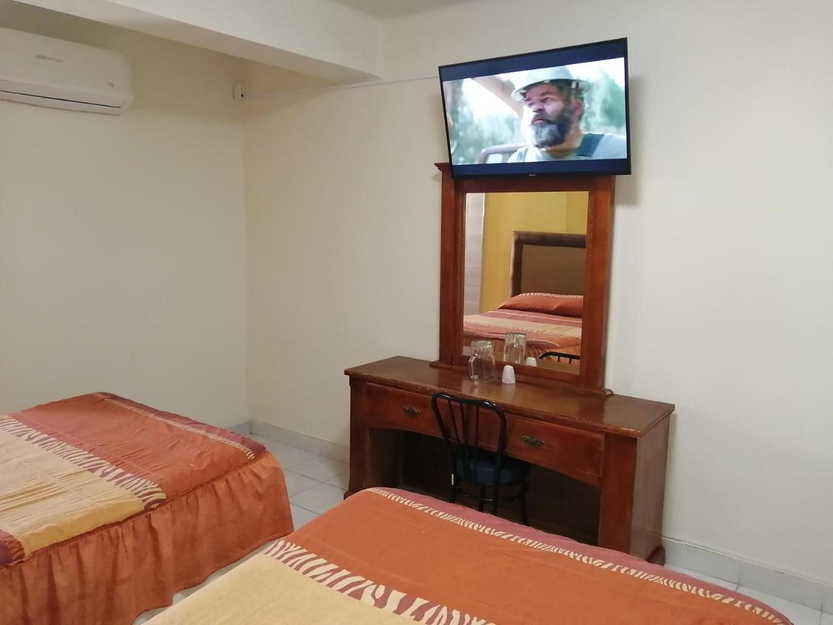 דליסיאס Hotel Baeza מראה חיצוני תמונה