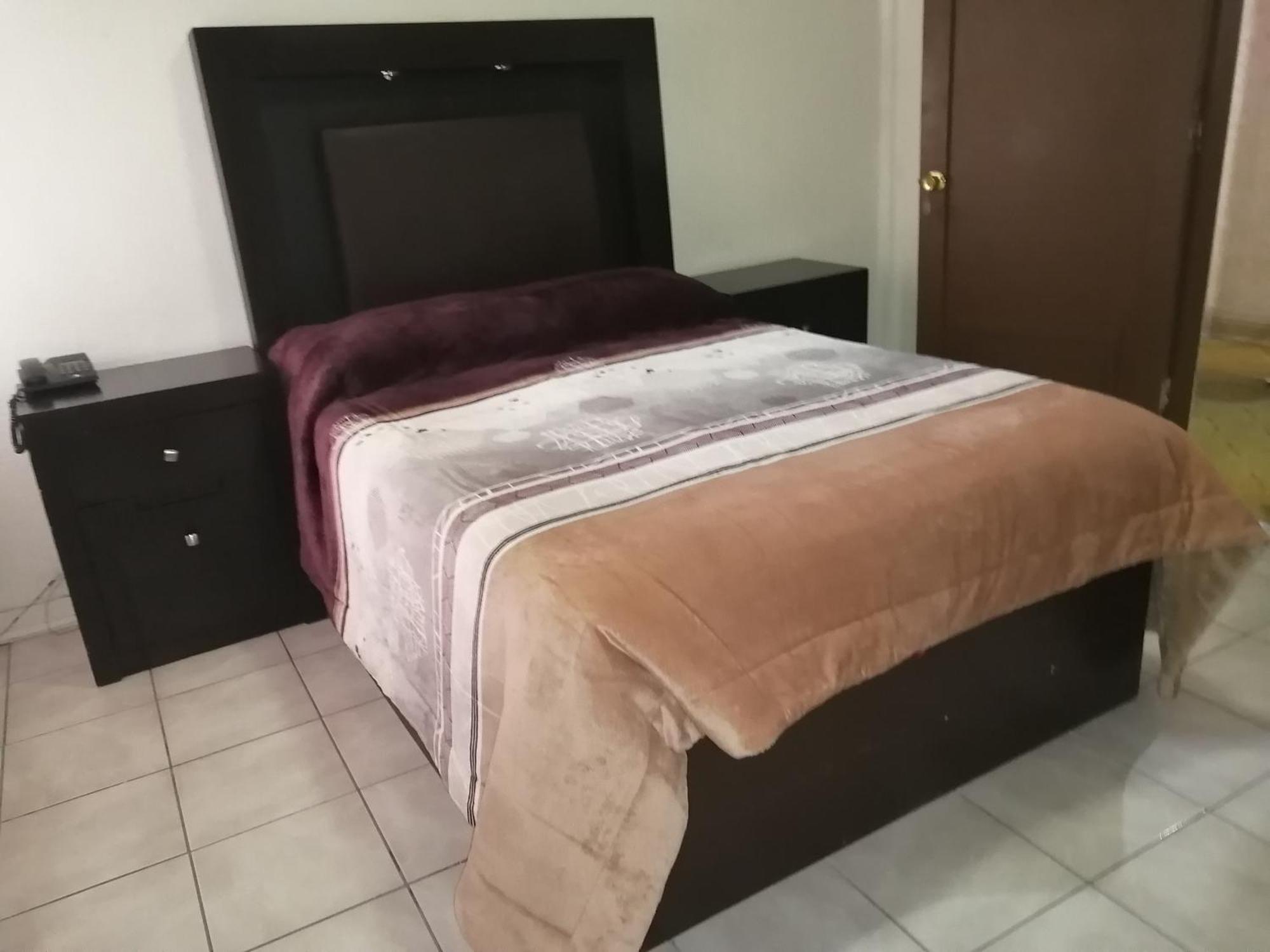 דליסיאס Hotel Baeza מראה חיצוני תמונה
