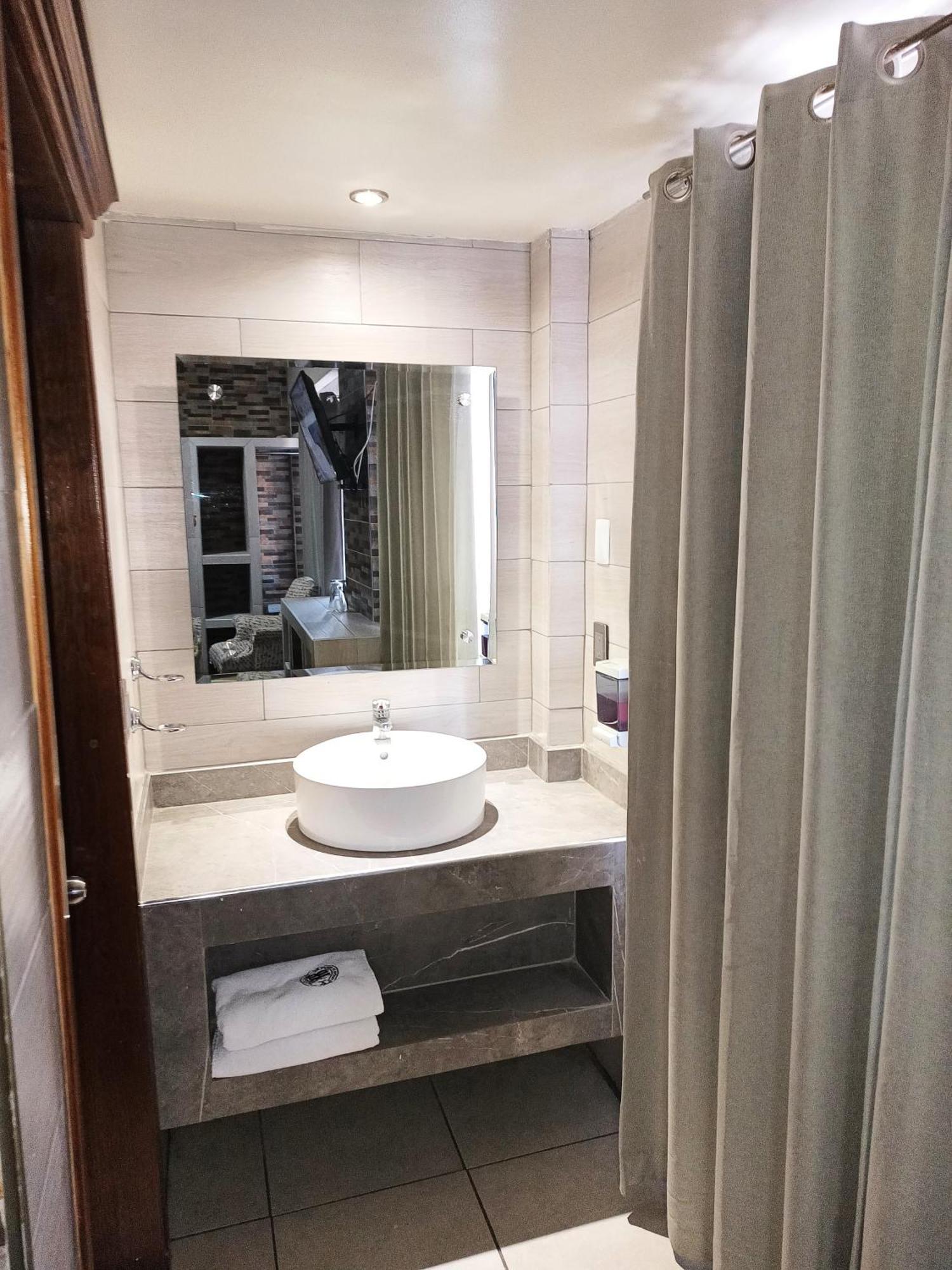 דליסיאס Hotel Baeza מראה חיצוני תמונה