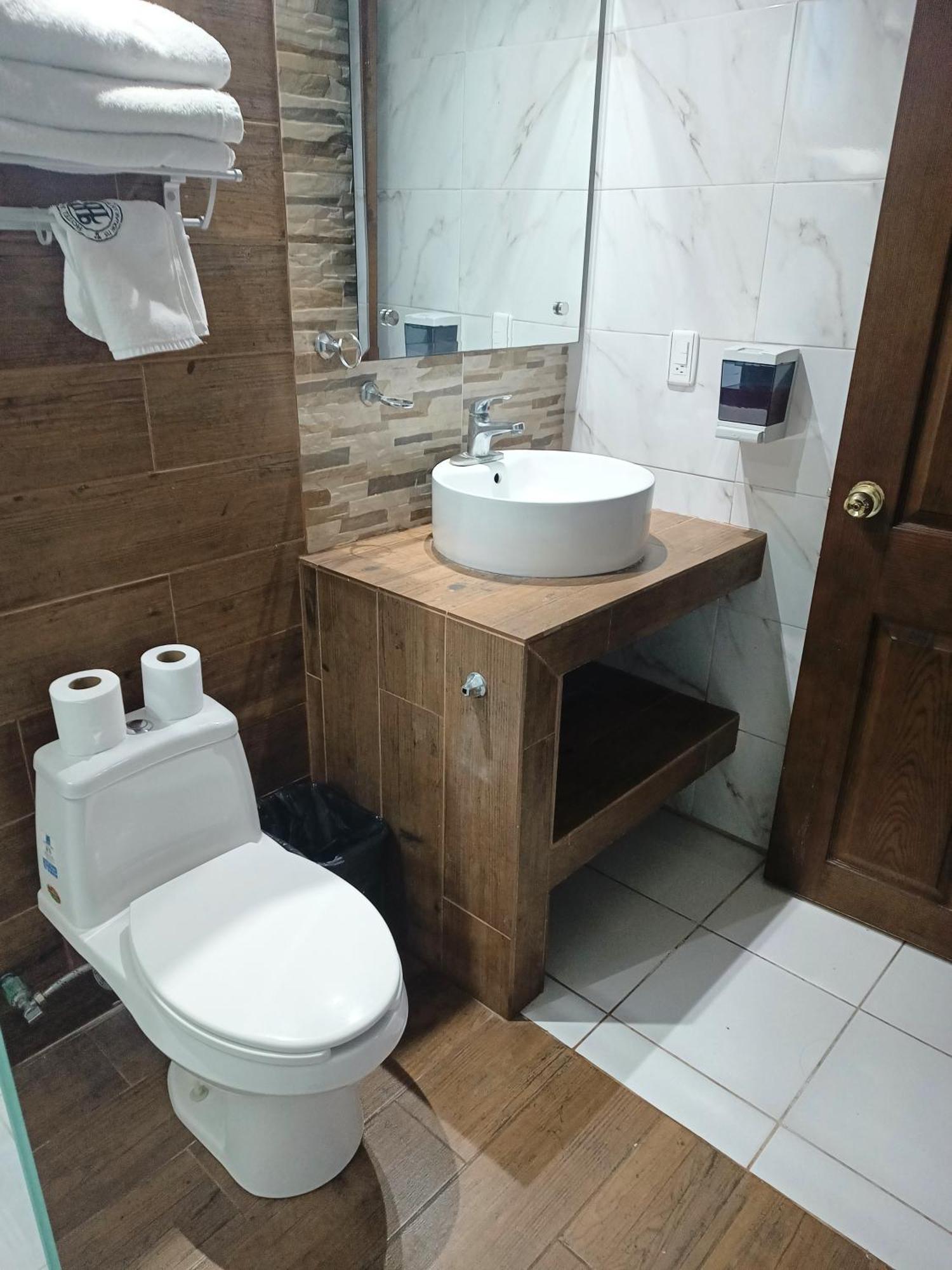 דליסיאס Hotel Baeza מראה חיצוני תמונה