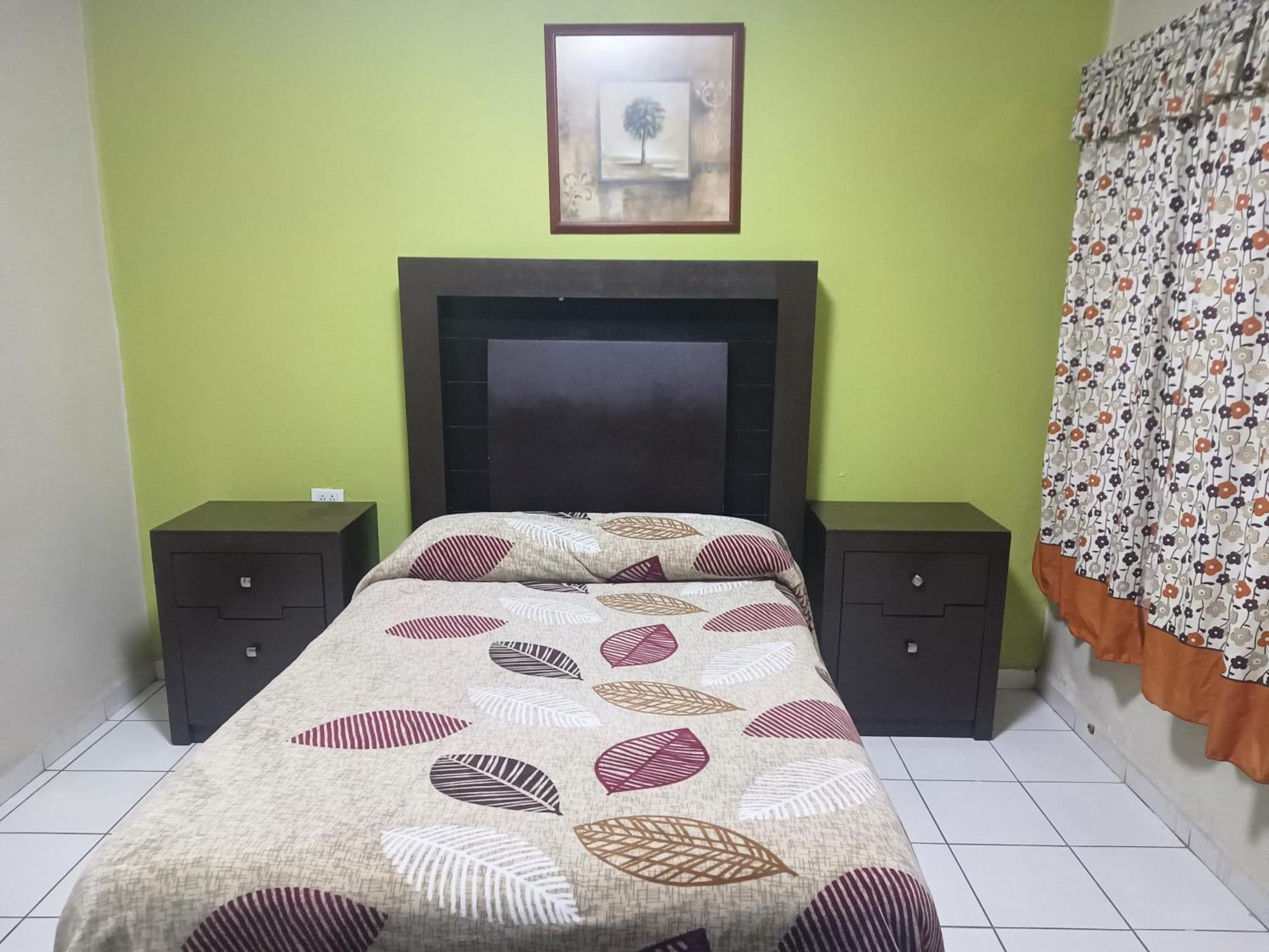 דליסיאס Hotel Baeza מראה חיצוני תמונה