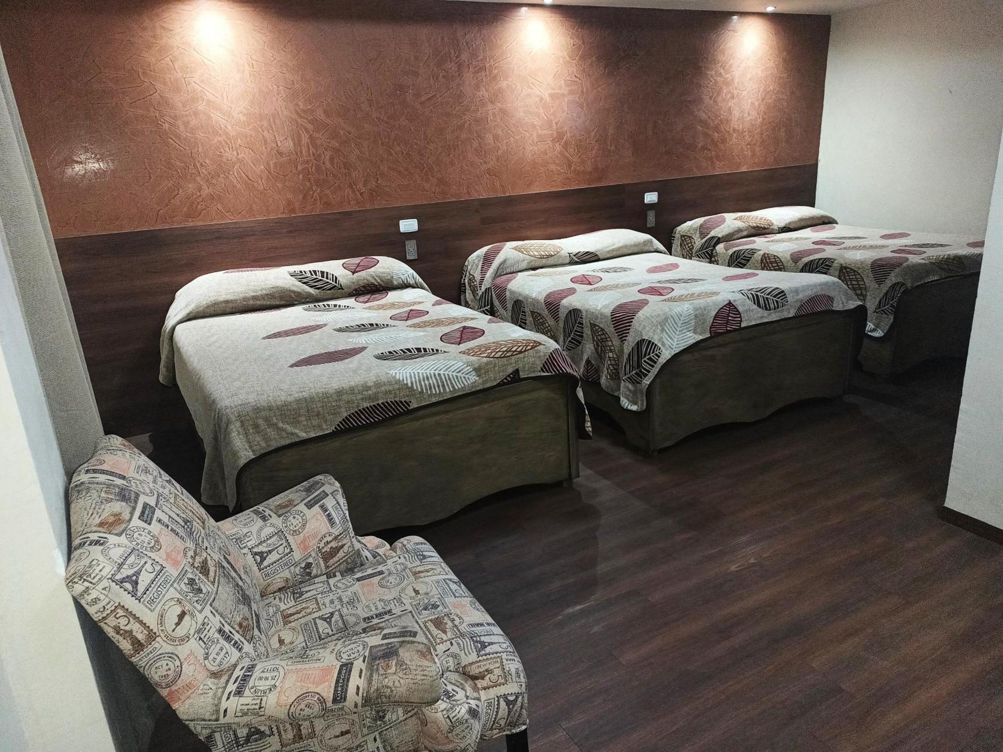 דליסיאס Hotel Baeza מראה חיצוני תמונה