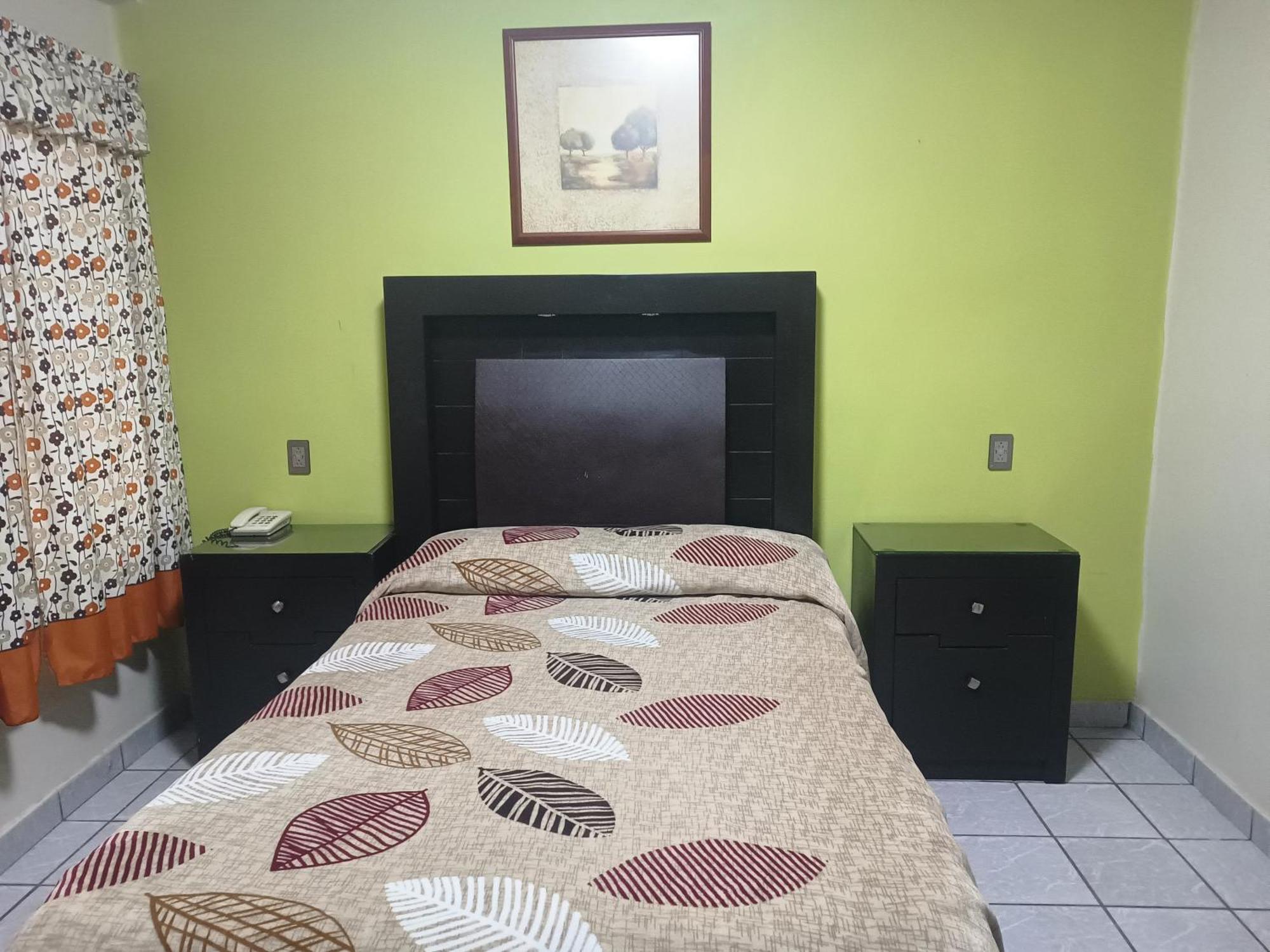 דליסיאס Hotel Baeza מראה חיצוני תמונה