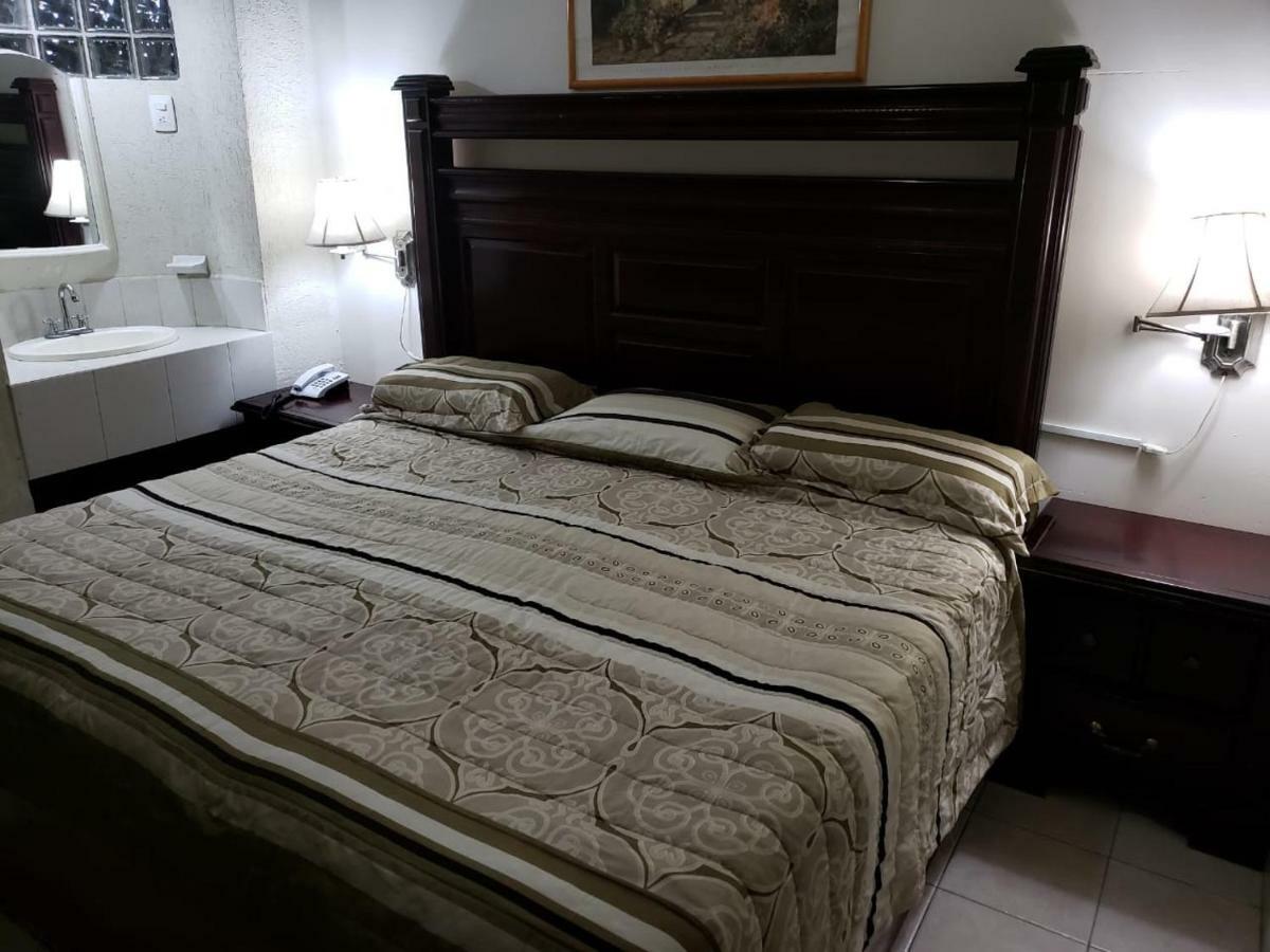 דליסיאס Hotel Baeza מראה חיצוני תמונה