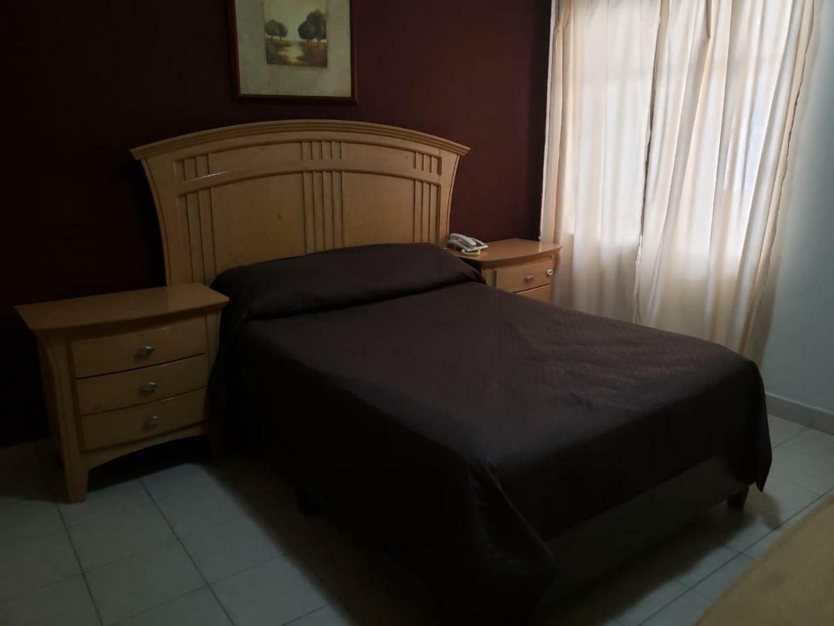 דליסיאס Hotel Baeza מראה חיצוני תמונה