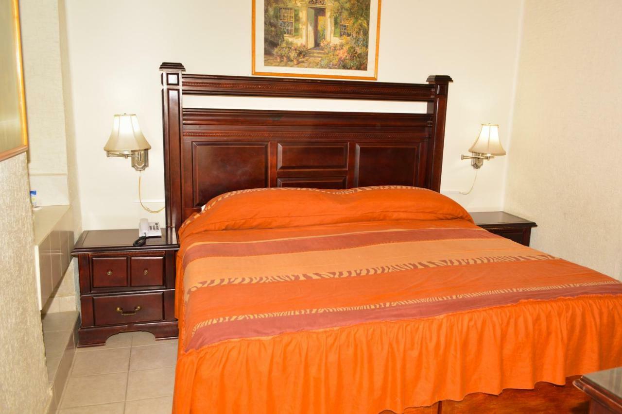 דליסיאס Hotel Baeza מראה חיצוני תמונה