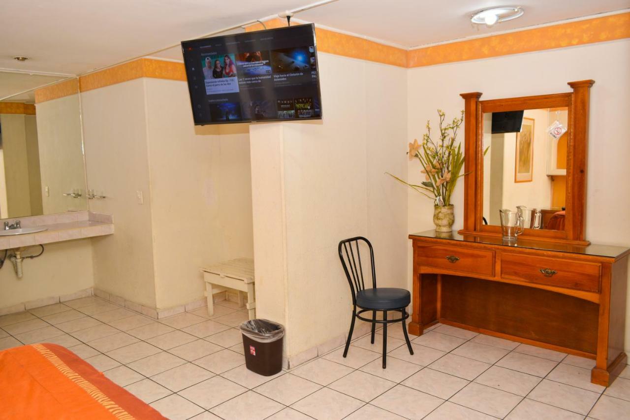 דליסיאס Hotel Baeza מראה חיצוני תמונה